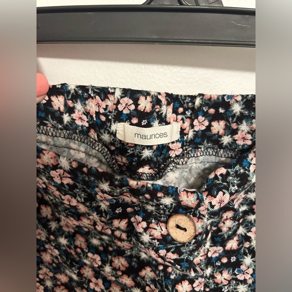 Maurice’s floral button front skirt, size 18w - Picture 4 of 5